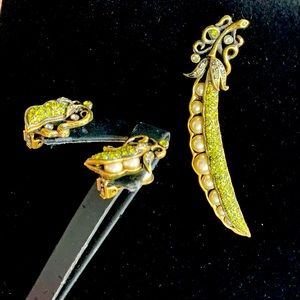 Heidi Daus Sweet Pea Pin and Earrings!